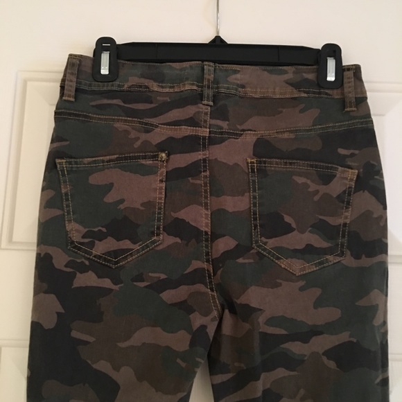 Camouflaged ripped/distressed skinny jeans - Picture 5 of 7